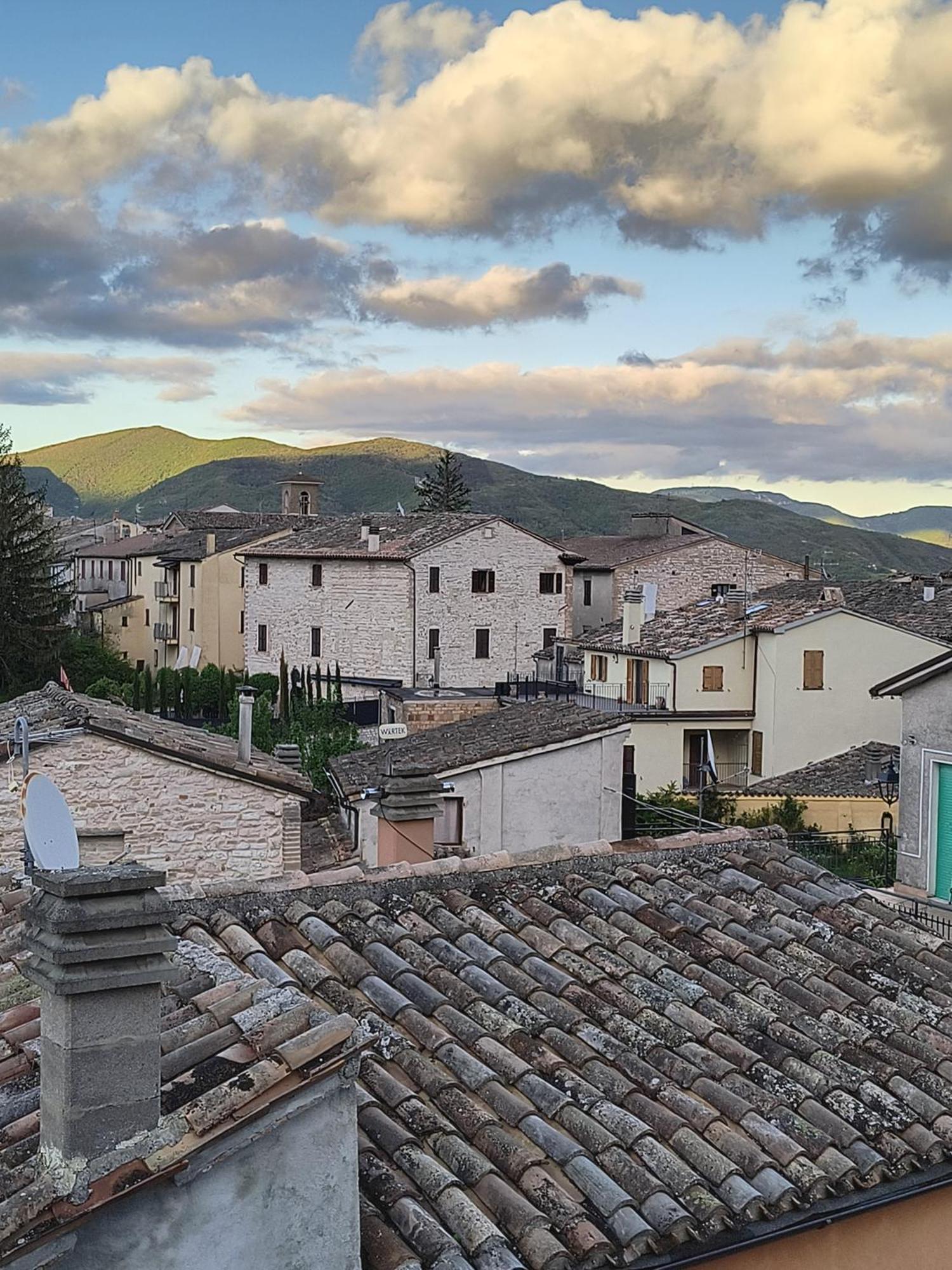 Degli Alessandri House Sassoferrato Exterior foto