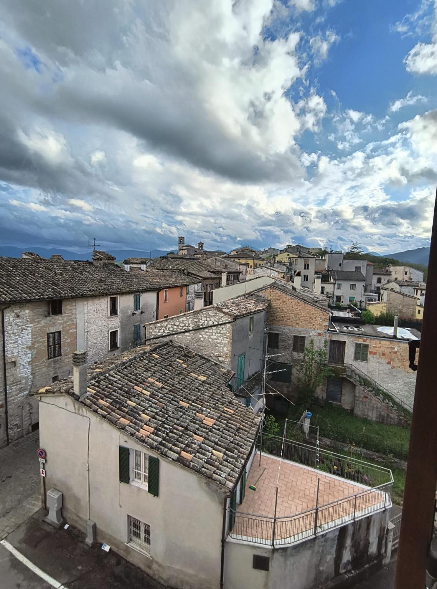 Degli Alessandri House Sassoferrato Exterior foto