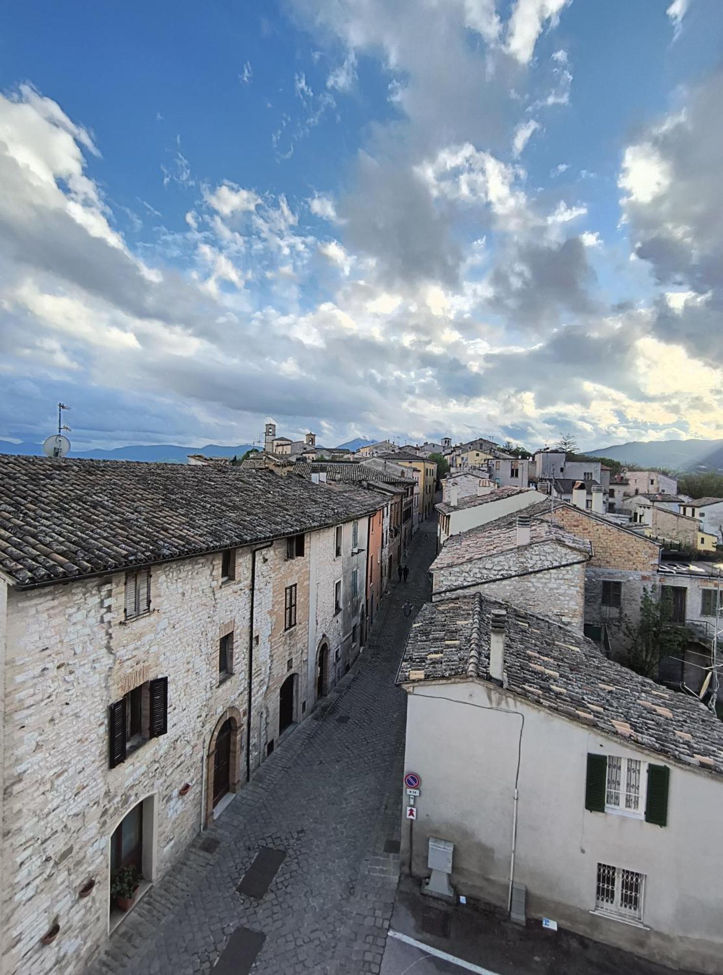 Degli Alessandri House Sassoferrato Exterior foto
